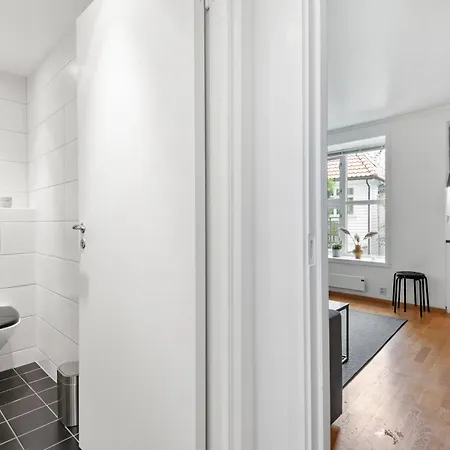 شقة Bak Bryggen, Moderne 2 Soverom Med Balkong *