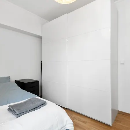 Bak Bryggen, Moderne 2 Soverom Med Balkong * برغن