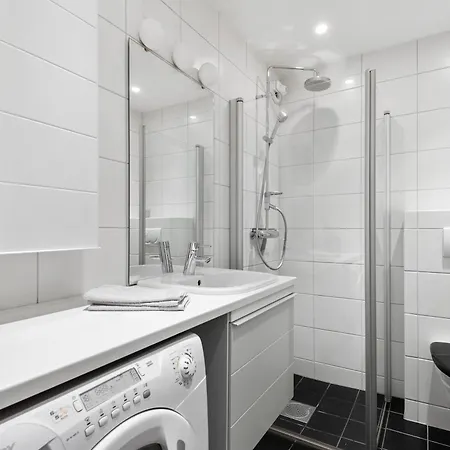 Apartment Bak Bryggen, Moderne Leilighet 2 Soverom Med Balkong Bergen